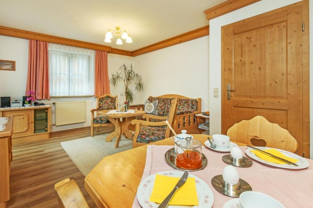 Apartamento Haus Schmiederer Reit im Winkl Exterior foto